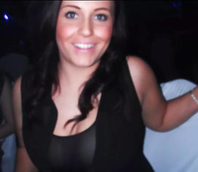 11P British amy rose naked selfies