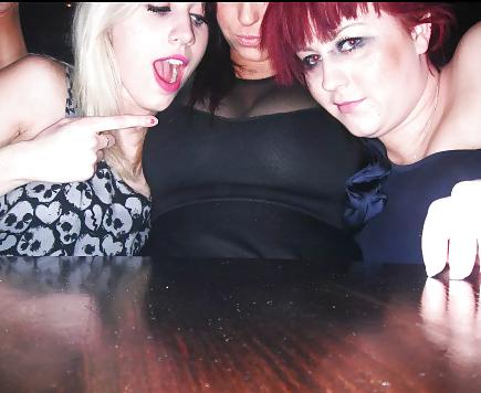 11P British amy rose naked selfies