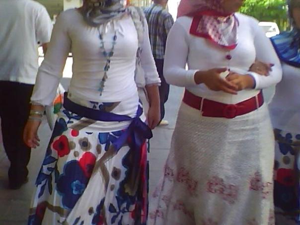 16P Turbanli turkish frau