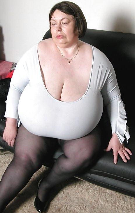 19P Huge Knockers 3