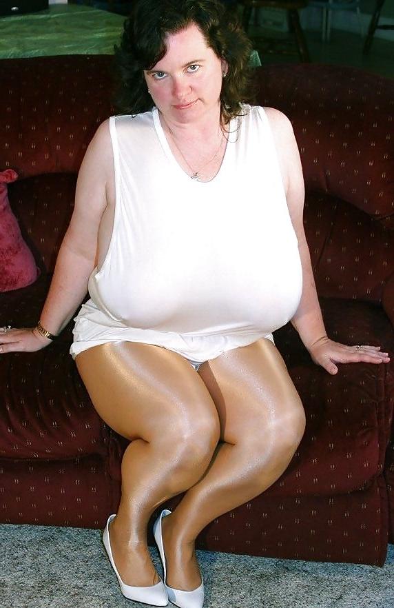 19P Huge Knockers 3