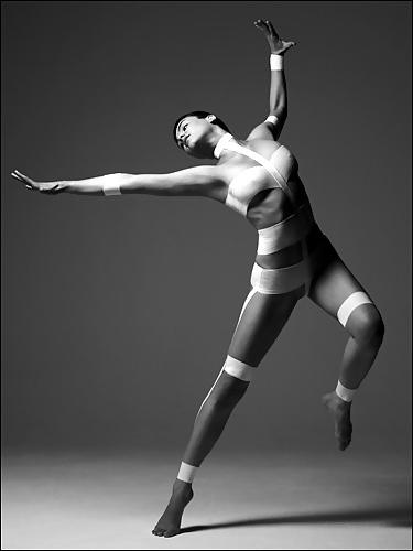 25P More classic female form in B&W