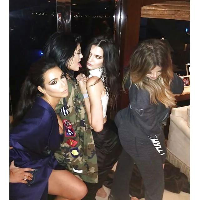 25P Celebs, Posh and Rich 2