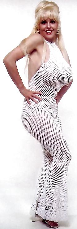 20P Classic bust queens - Ann Marie