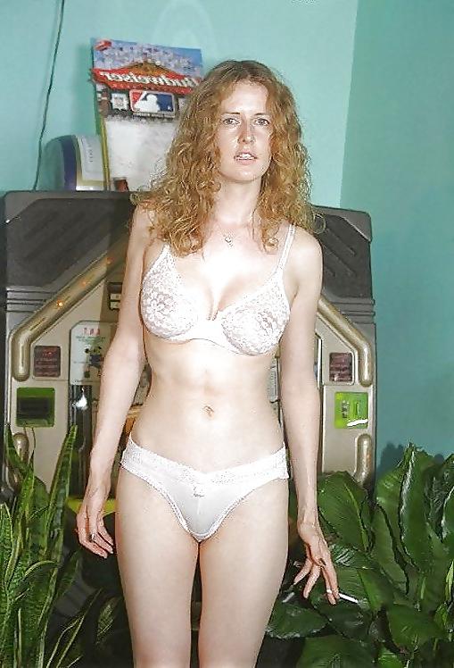 25P Women in underwear