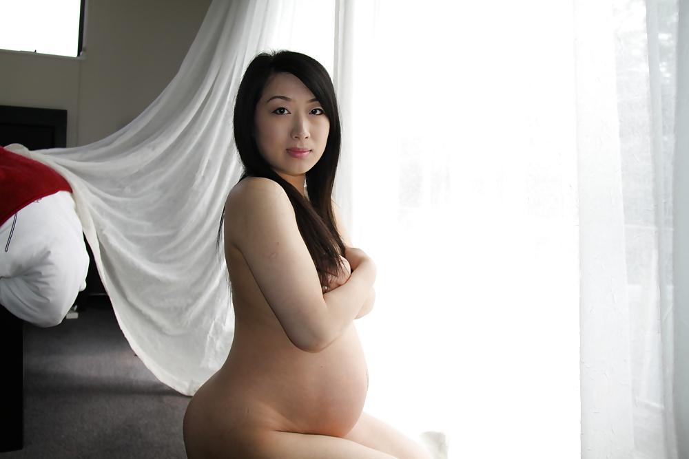 8P Pregnant Asian Wife