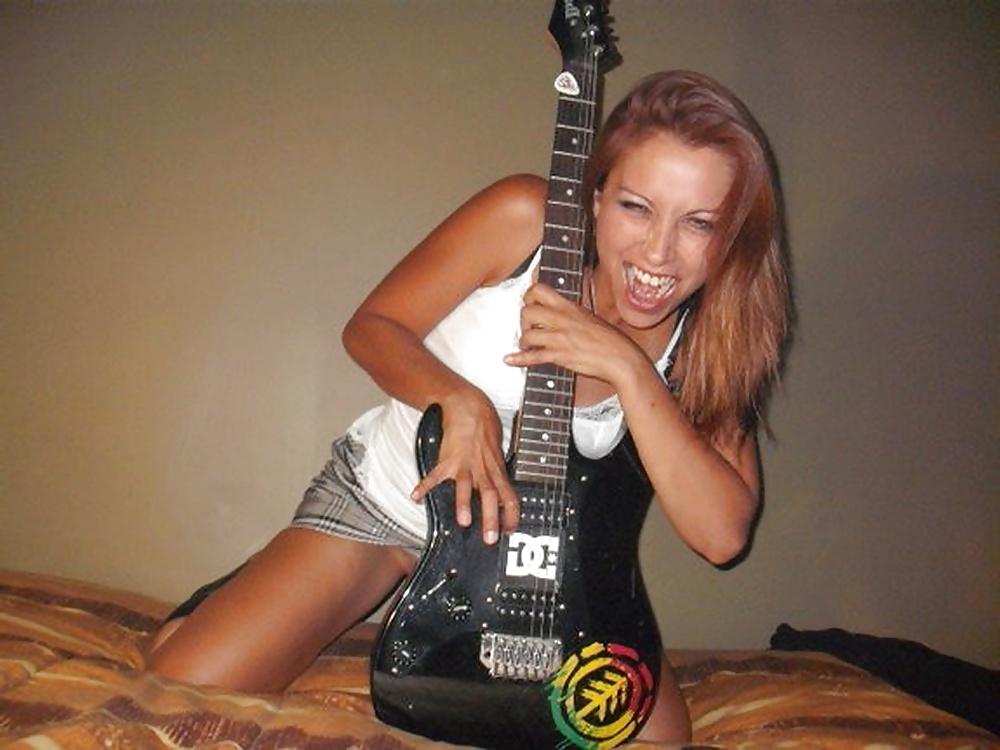 25P The most famous girls on the net 42