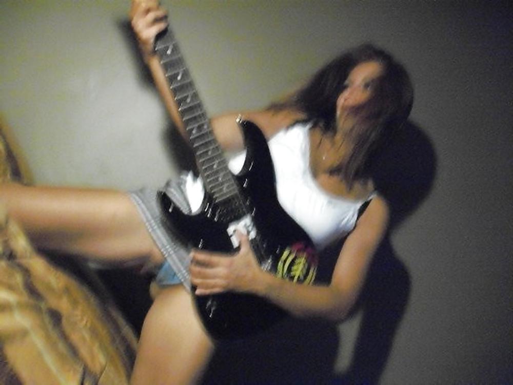 25P The most famous girls on the net 42
