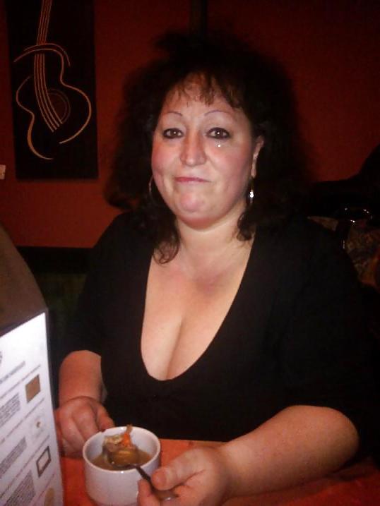 25P BBW GRANNY