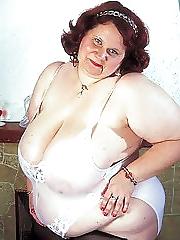 25P BBW GRANNY