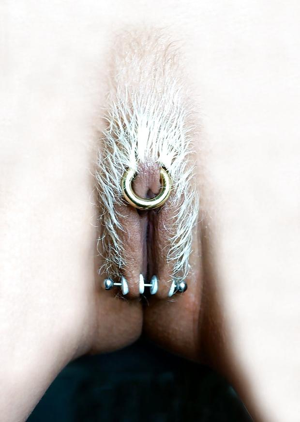 18P Forlovers of pierced Pussy and Nipples