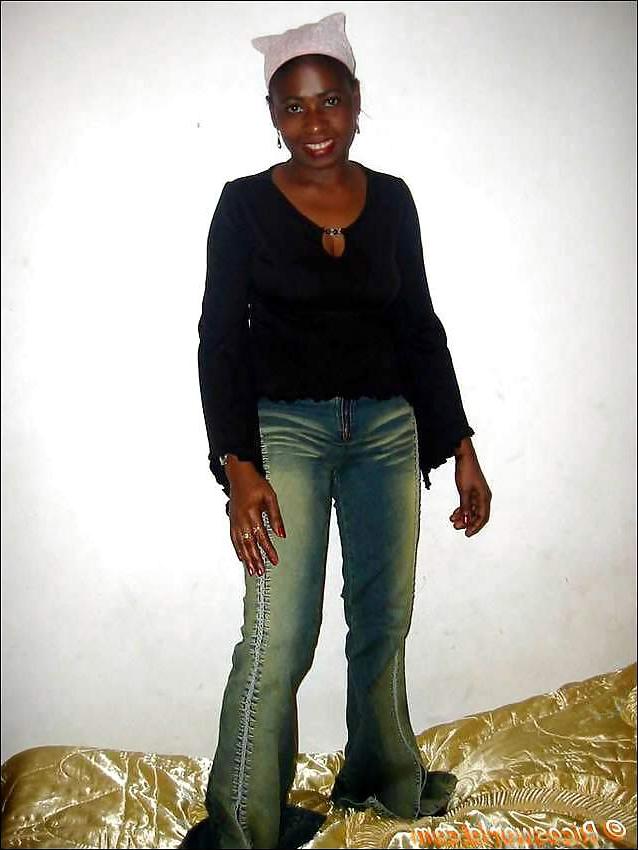 11P HAIRY BLACK WHORE FROM RICOSWORLD