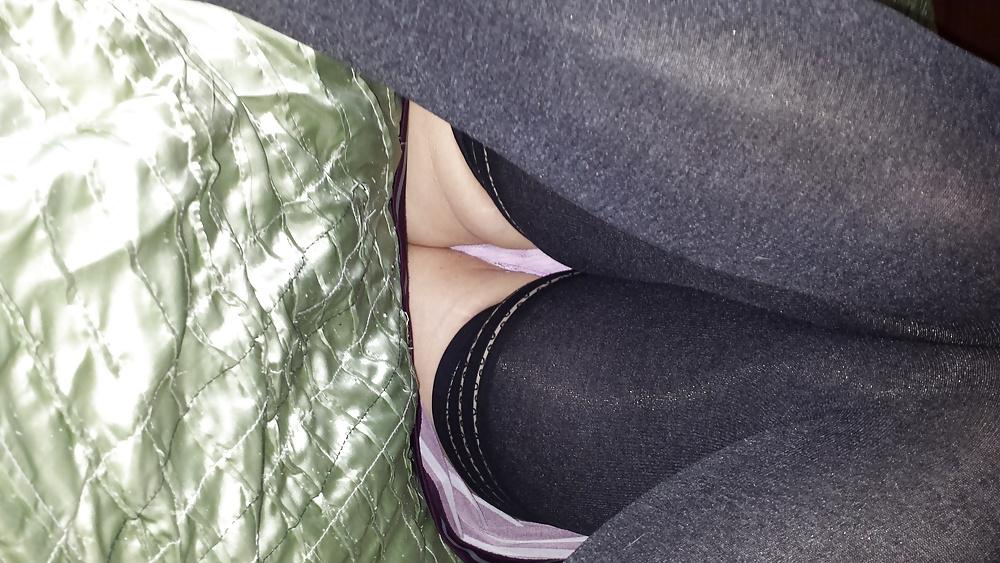 18P Flashing pussy in public