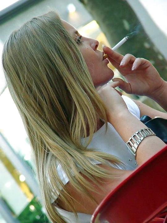 25P Smoking fetish and sexy nails mix