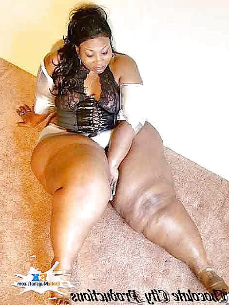 25P BBW Adult Entertainer #21 Hot Chocolate