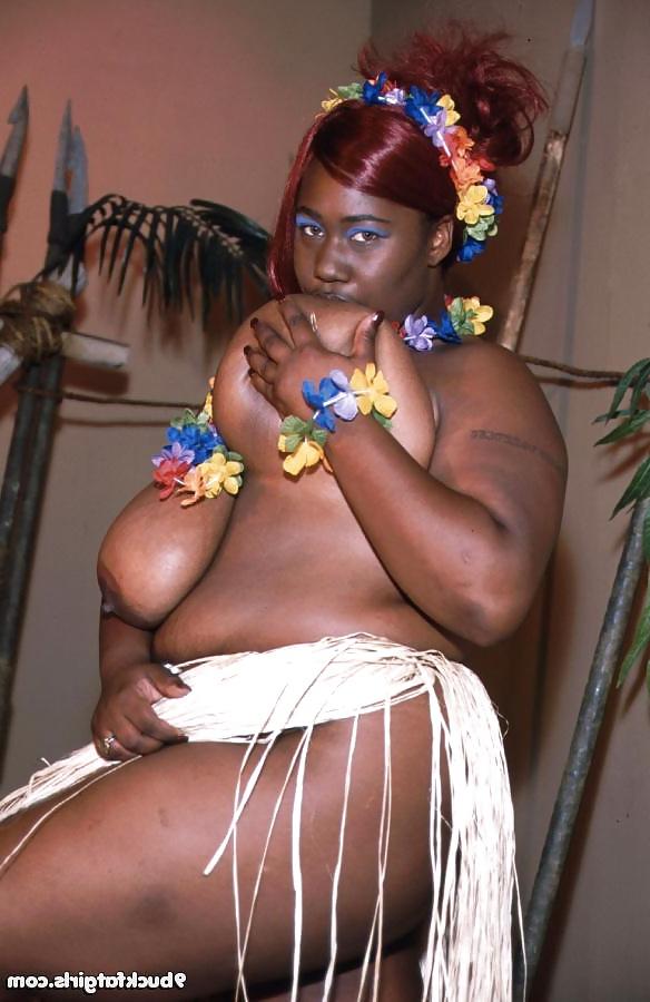 25P BBW Adult Entertainer #18 Sweet Velvete