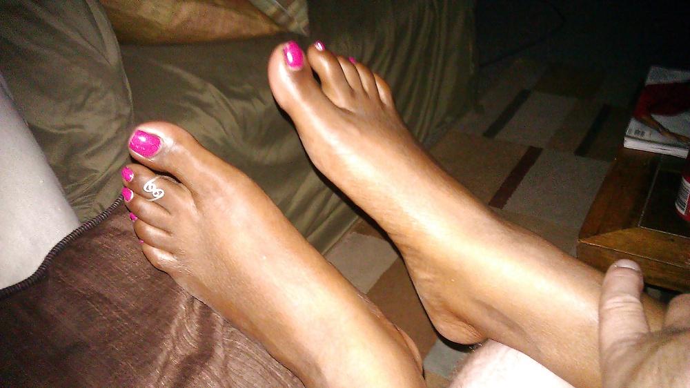 25P My Ex Black Whore's Bare Feet