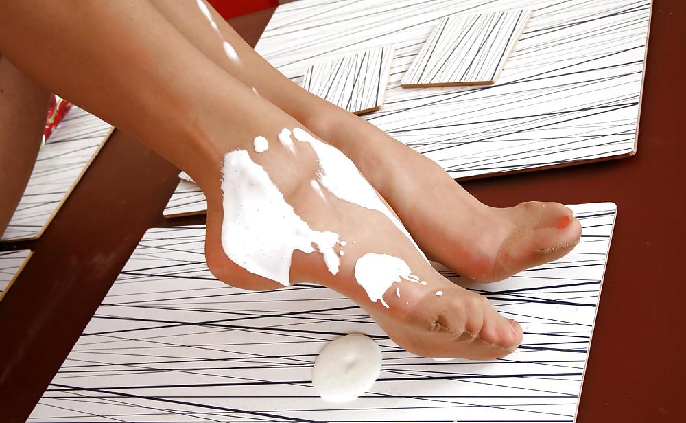 25P Feet model 11 (by tm)