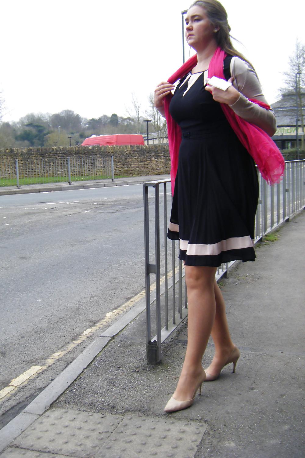 5P British Chubby in Heels