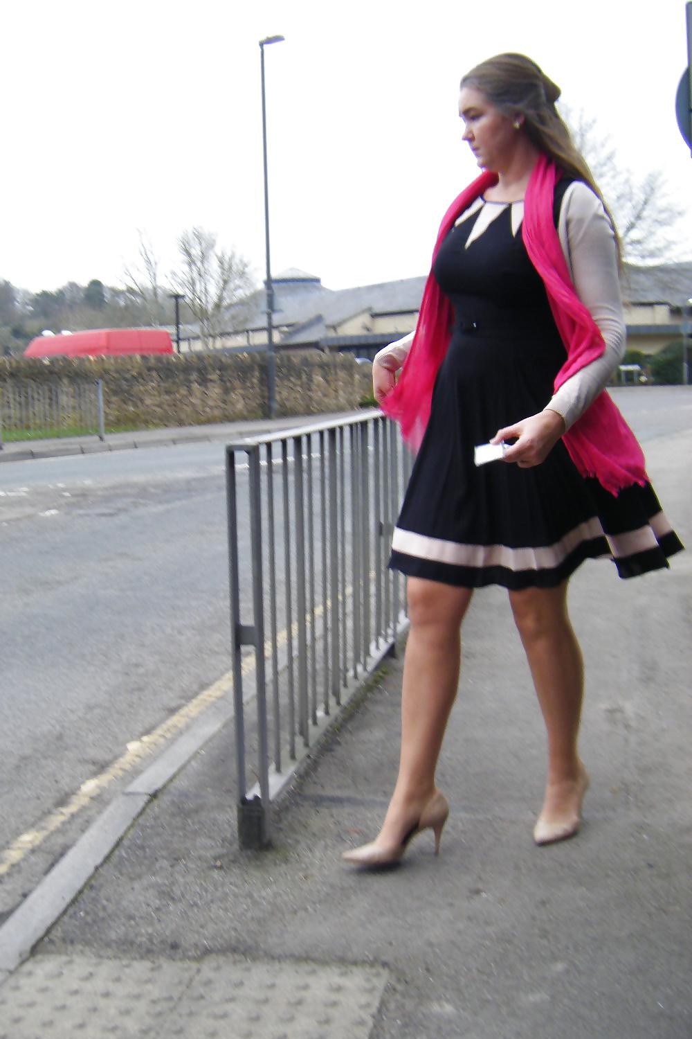 5P British Chubby in Heels