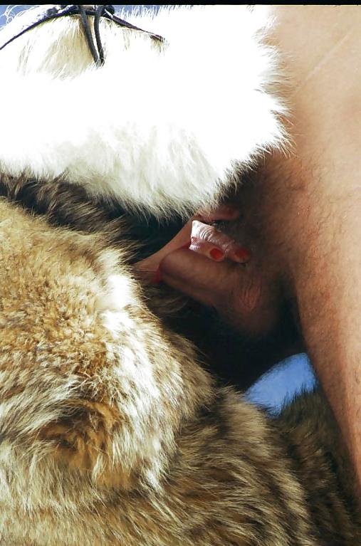 25P Vanessa in Furs & Femdom
