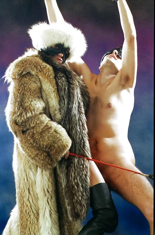 25P Vanessa in Furs & Femdom