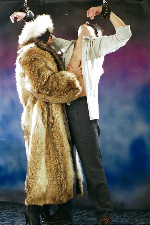 25P Vanessa in Furs & Femdom