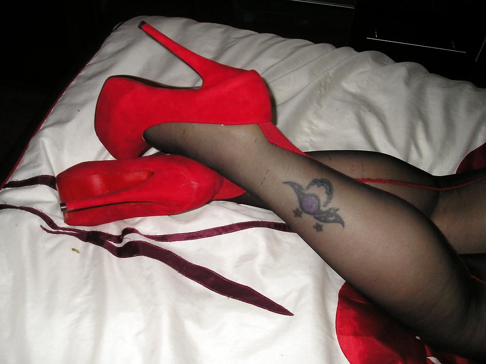 25P More of my girlfriends black red seamed tights pantyhose