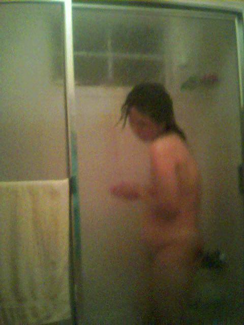 4P Mom in shower
