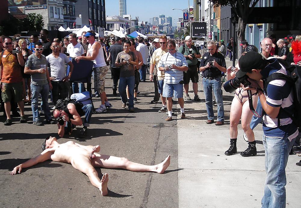 25P Nude men in public