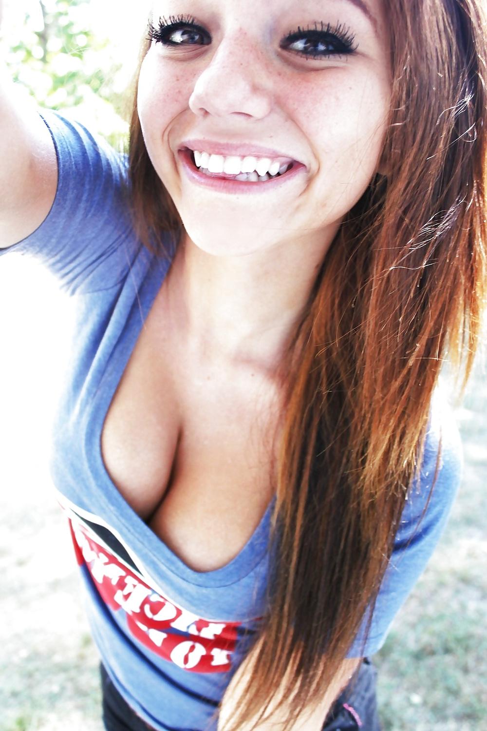 25P Busty Teens Cleavage 4