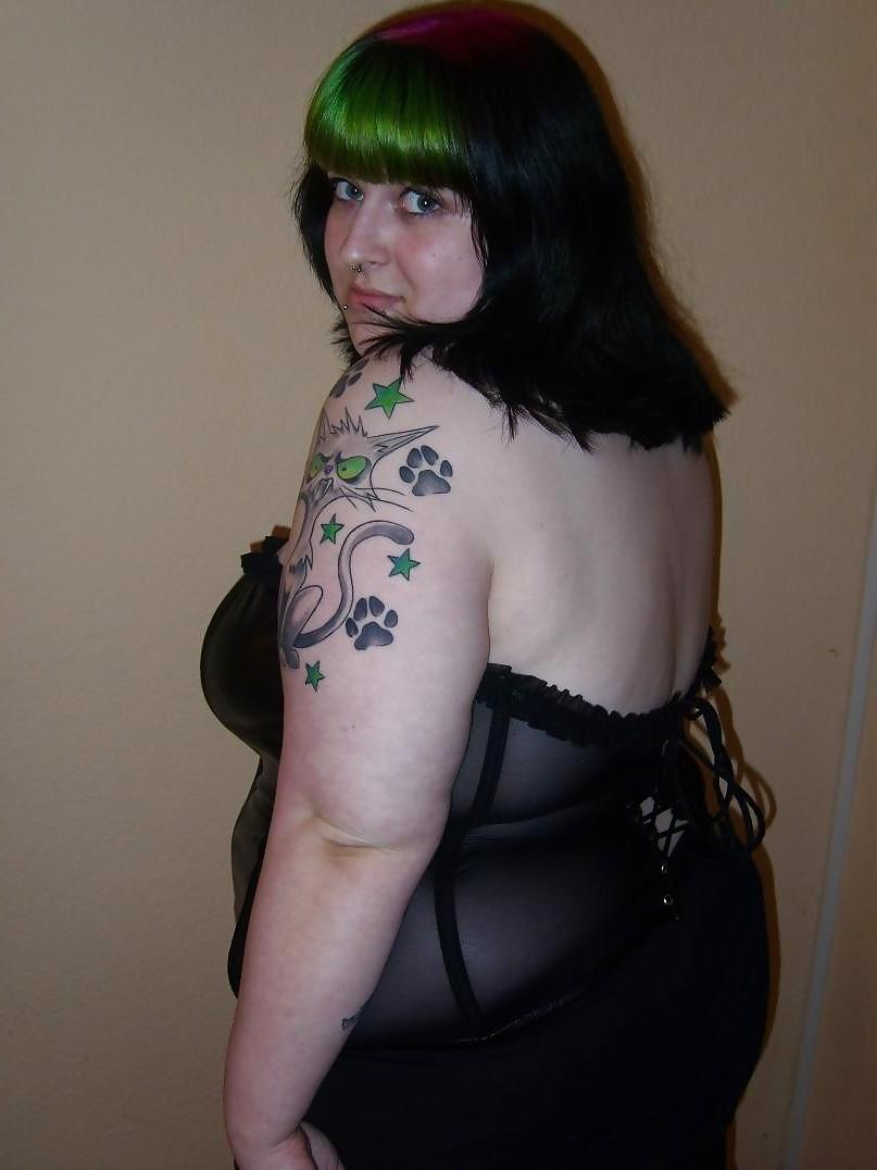 25P Fat Green Hair Punk Slut