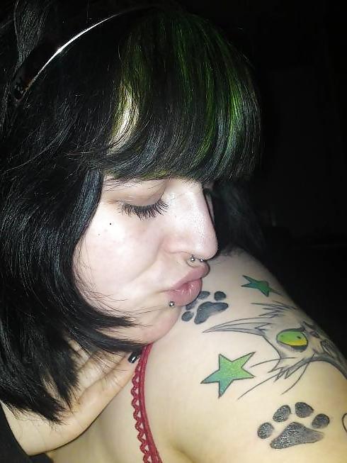 25P Fat Green Hair Punk Slut