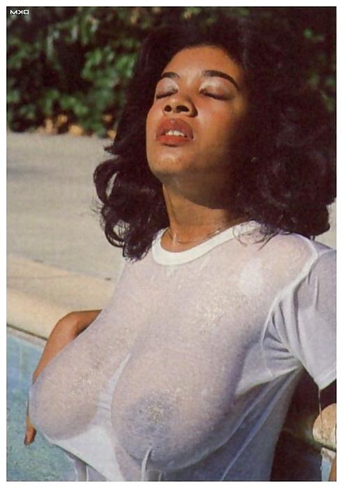 18P Classic Black Tits