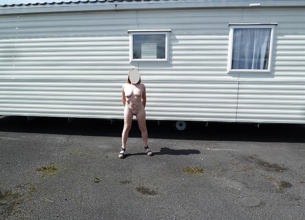 20P Likes to undress in public