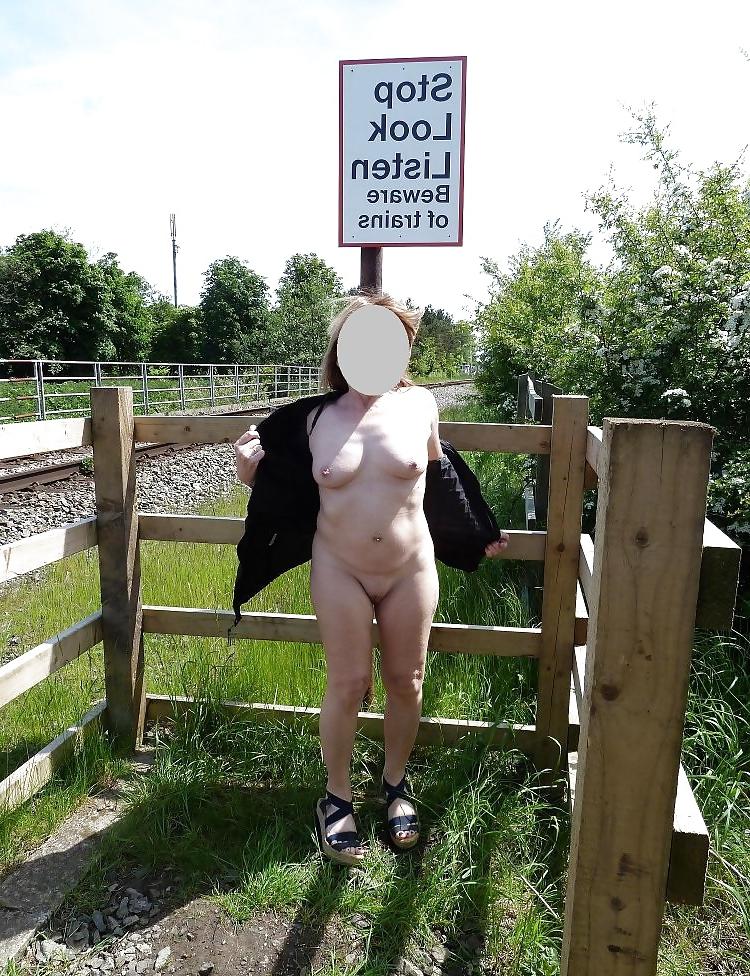 20P Likes to undress in public