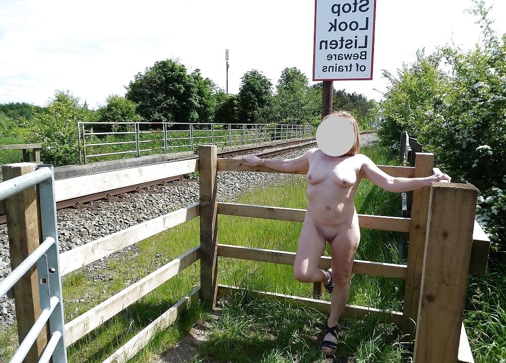 20P Likes to undress in public