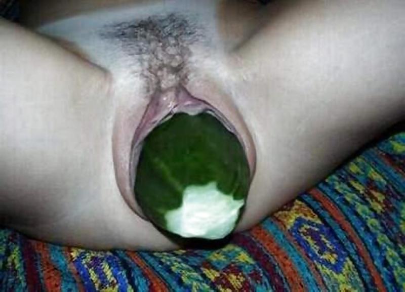 25P Dildo und Gemuese objects insertion