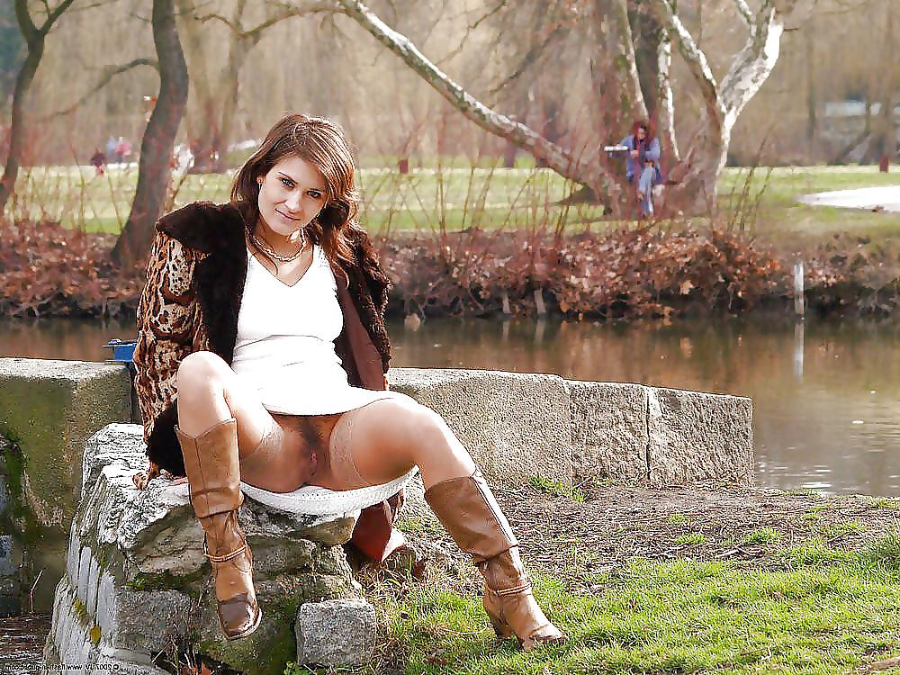 18P Weit und offen in Public -21-