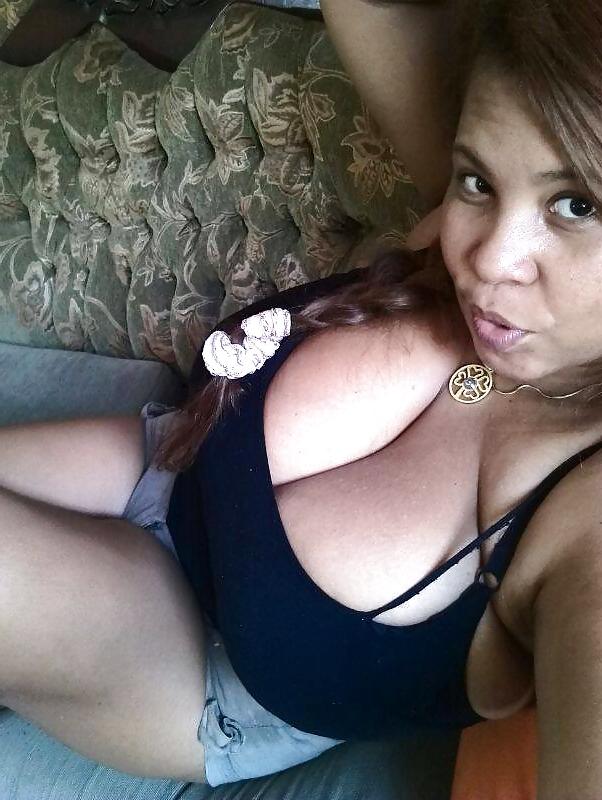 25P Celebrity Macromastia Black Boobs 6