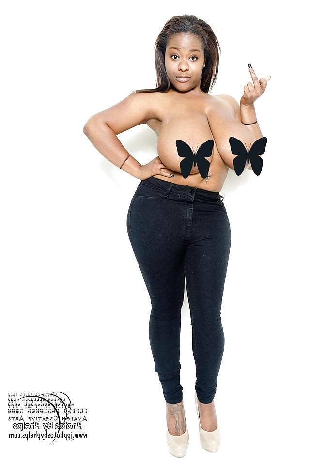 25P Celebrity Macromastia Black Boobs 6