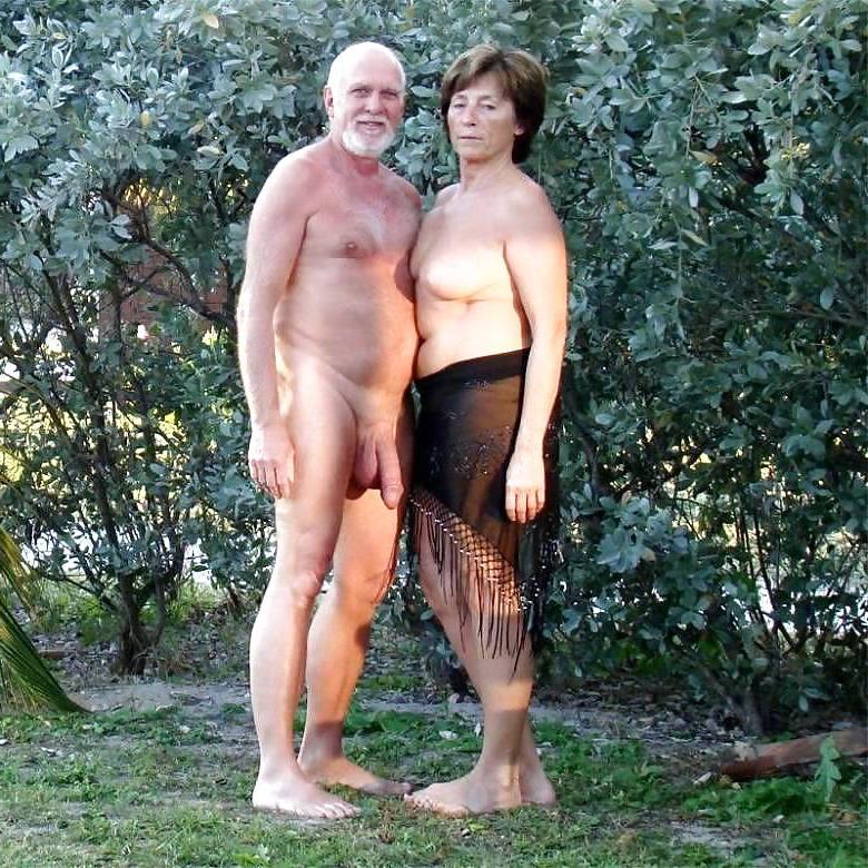 25P Grandpa & Grandma Nudes