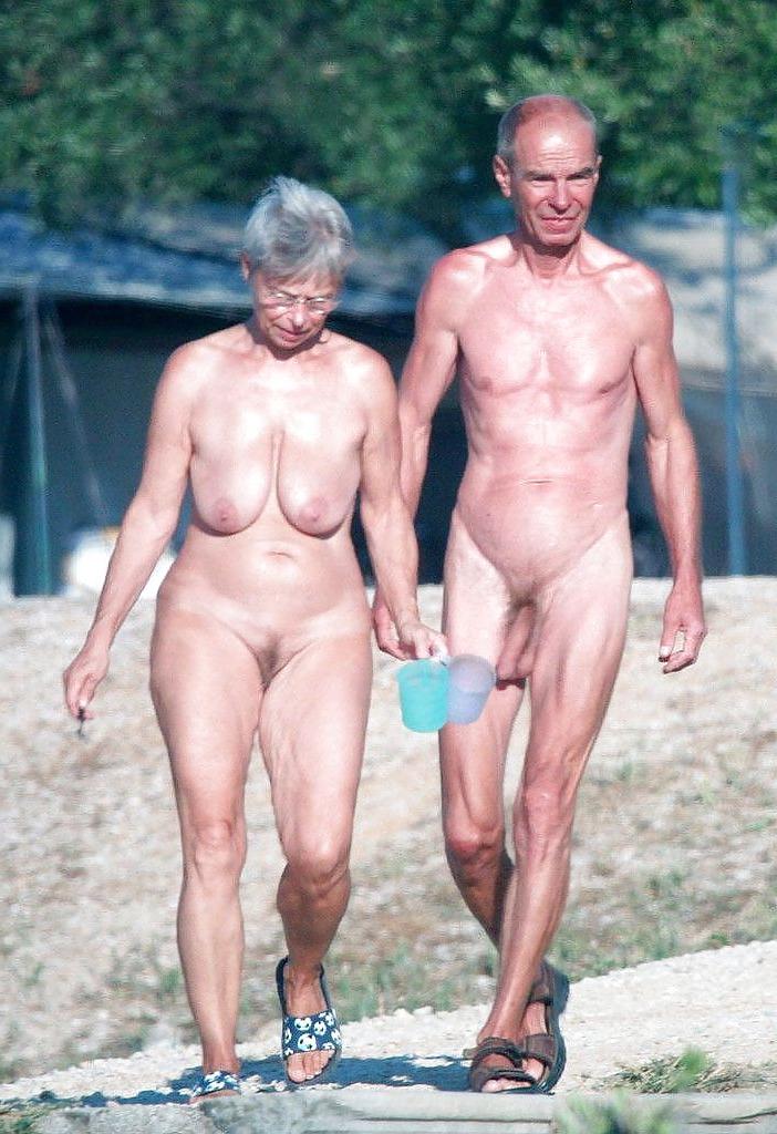 25P Grandpa & Grandma Nudes