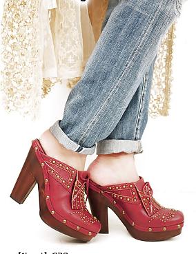 25P Red Clogs I