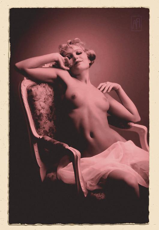 25P Retro Atelier Set from 1900 to 1959