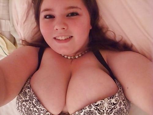 25P Chubby bbw chav slags gagging for cock n cum