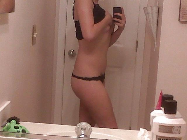 25P Sexy Dark Brunette