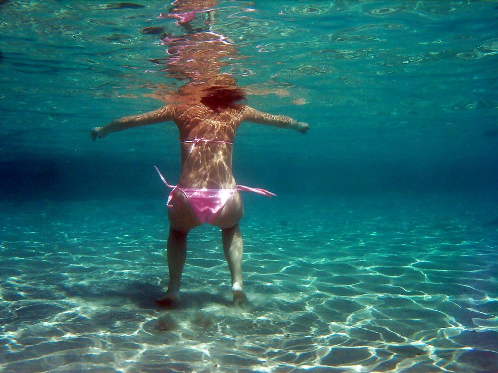 25P Underwater bikini