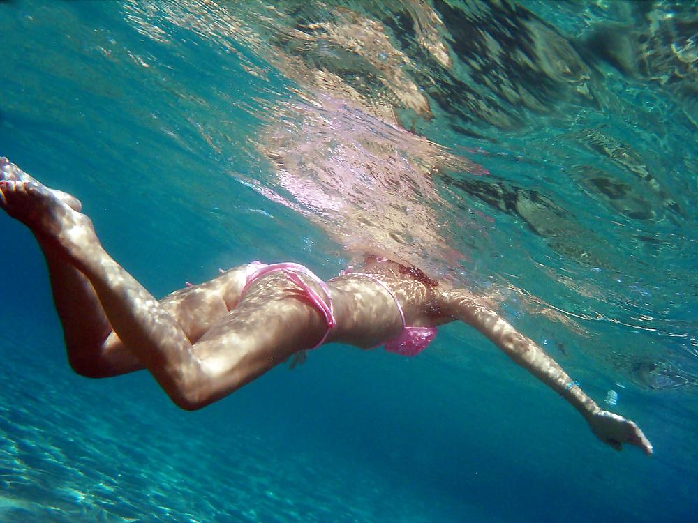 25P Underwater bikini