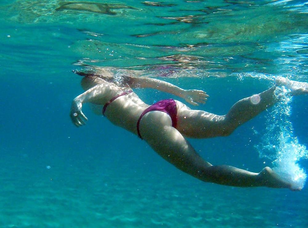 25P Underwater bikini